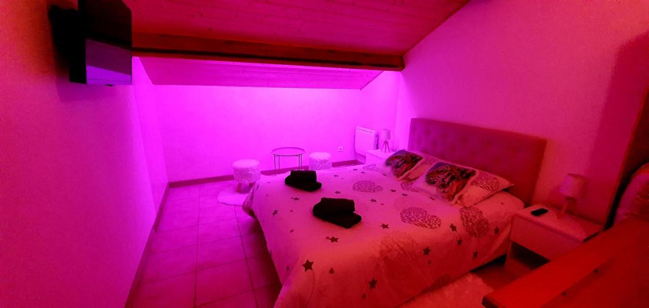 Magnifique Chalet Avec Balneotherapie Roubion Exterior foto
