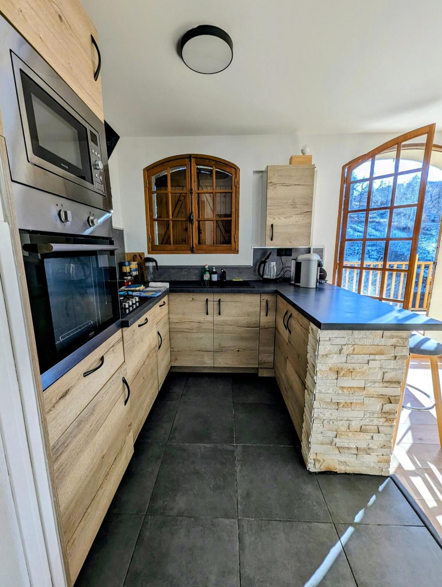 Magnifique Chalet Avec Balneotherapie Roubion Exterior foto